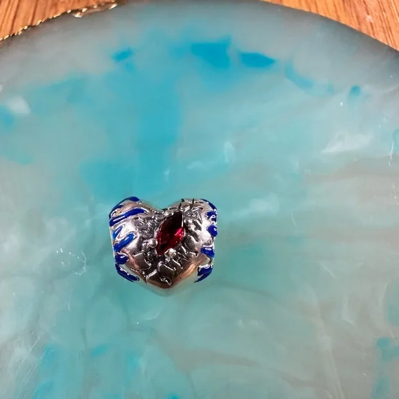 Stranger Things Charm - Picture 1 of 2